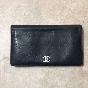CHANEL Camellia Wallet